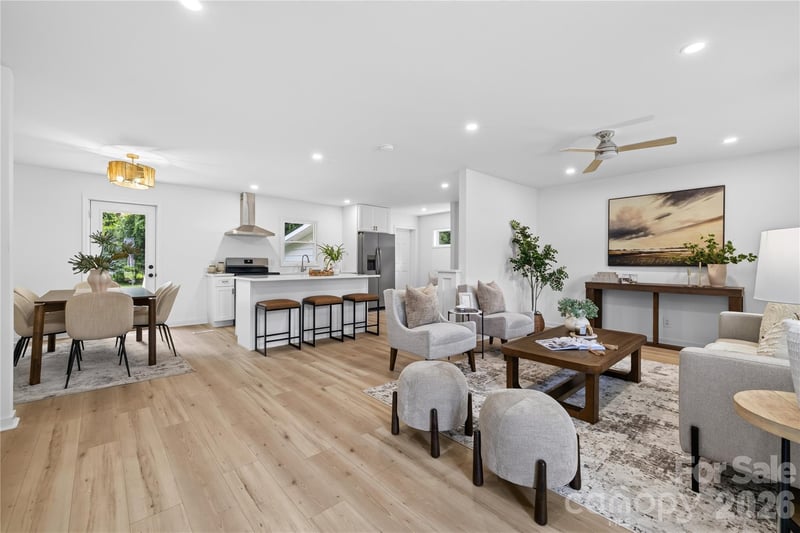 3826 Sudbury Rd, Charlotte, NC 28205