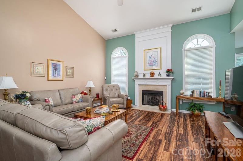 11132 Chastain Parc Dr, Charlotte, NC 28216