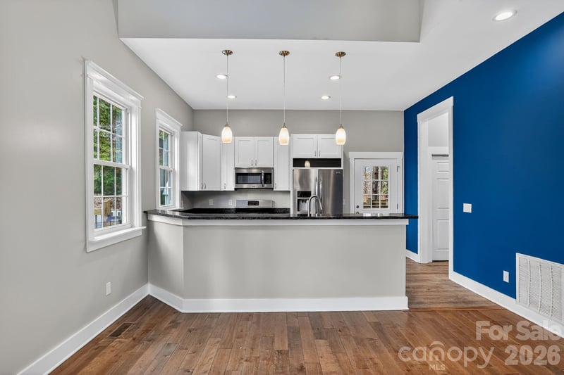 155 N Fork Rd, Black Mountain, NC 28711