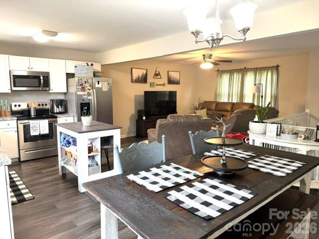 1772 Woodridge Cir, Hickory, NC 28602