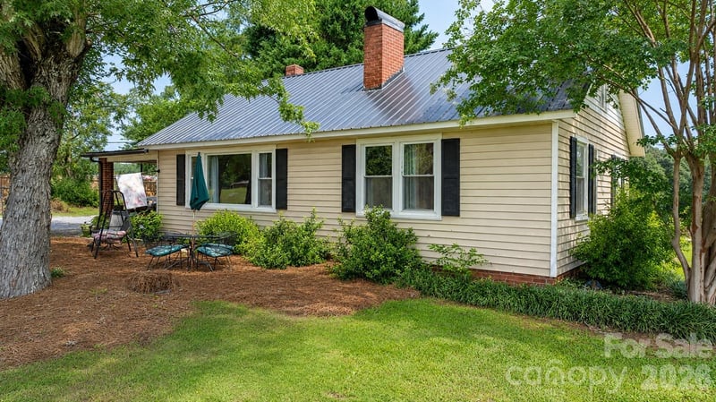 1378 Nc 182 Hw, Lincolnton, NC 28092