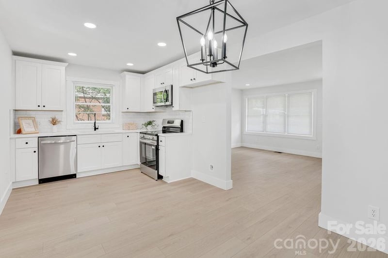 1351 Orvis St, Charlotte, NC 28216