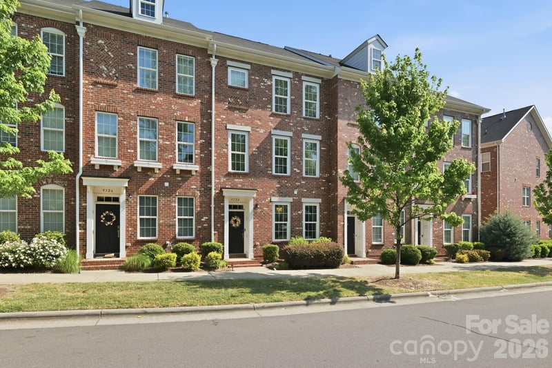 9122 Oban Passage Dr, Charlotte, NC 28273