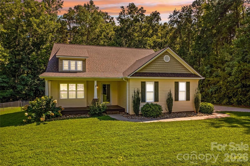 215 Meadow Lake Dr, Salisbury, NC 28146