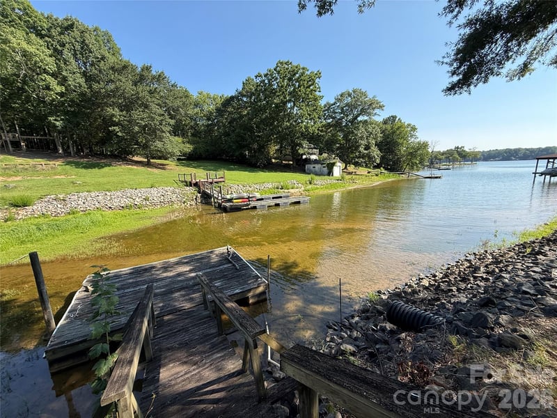 3154 Lake Wylie Dr, Rock Hill, SC 29732