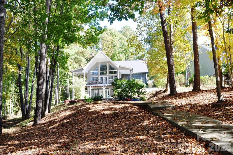 3645 Lake Bluff Dr, Sherrills Ford, NC 28763