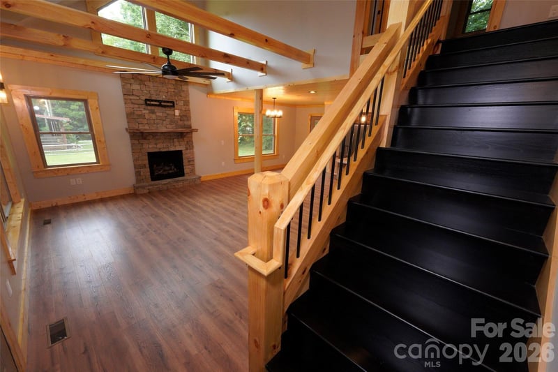 616 Twinbrook Ln, Maggie Valley, NC 28751
