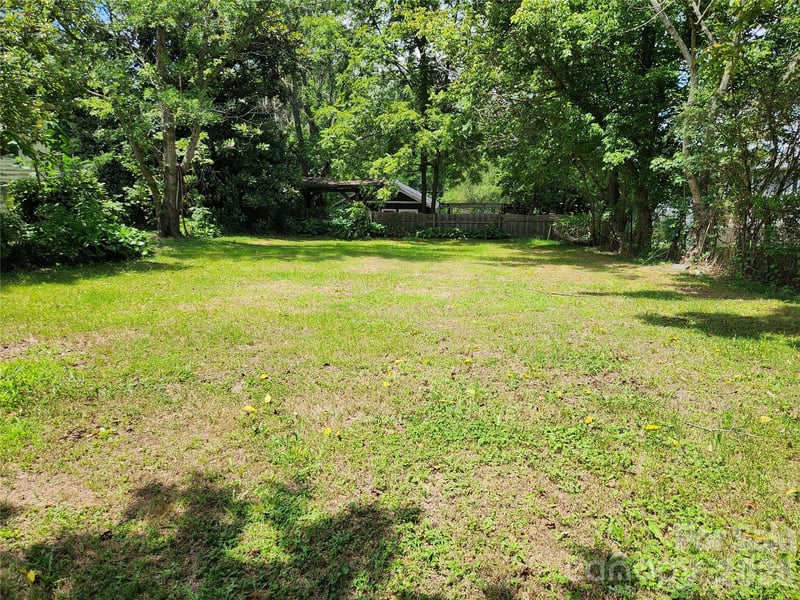 198 Fayetteville St #83, Asheville, NC 28806