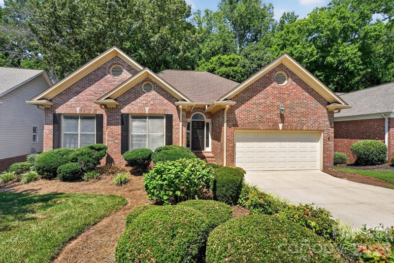 1935 Hamptonwood Rd, Rock Hill, SC 29732