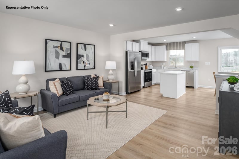 5900 Granbury Dr, Kannapolis, NC 28081
