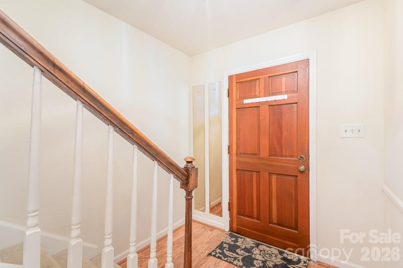 8017 Regent Park Ln, Charlotte, NC 28210