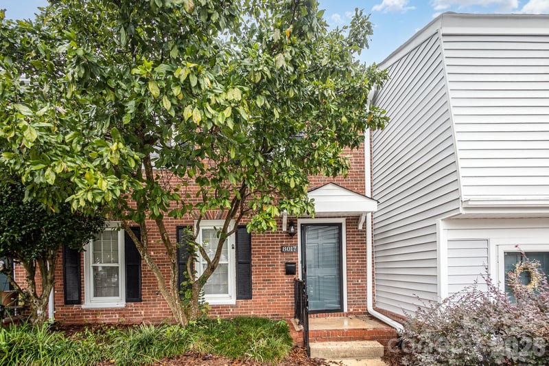 8017 Regent Park Ln, Charlotte, NC 28210