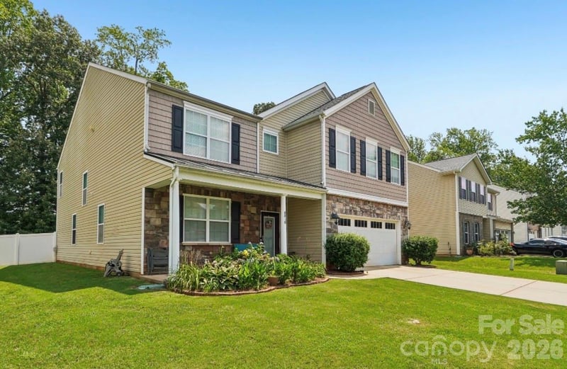 8810 Gray Willow Rd, Charlotte, NC 28227