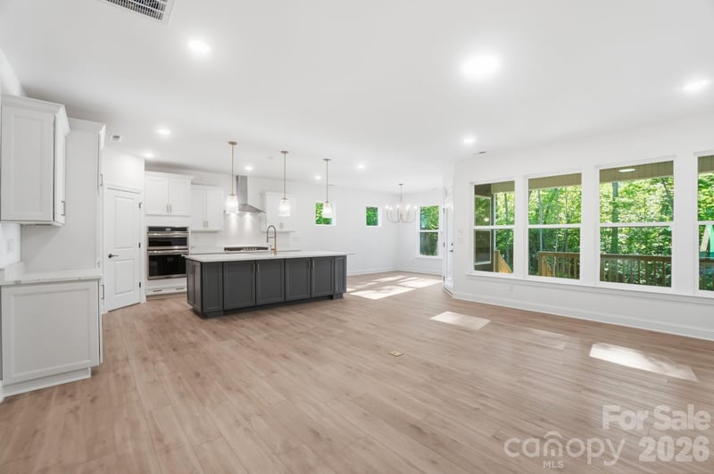 5112 Kings Pinnacle Dr, Kings Mountain, NC 28086