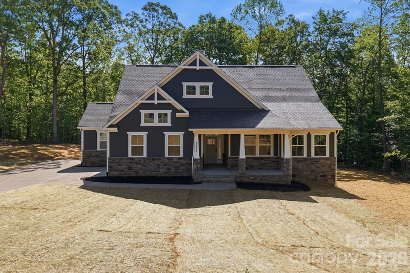 5112 Kings Pinnacle Dr, Kings Mountain, NC 28086