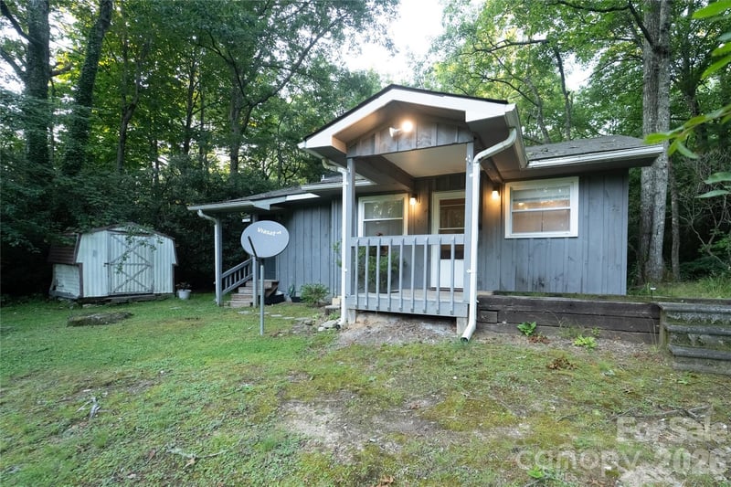 242 Whitewater Rd, Sapphire, NC 28774