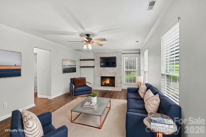 2132 Killarney Pl, Charlotte, NC 28262