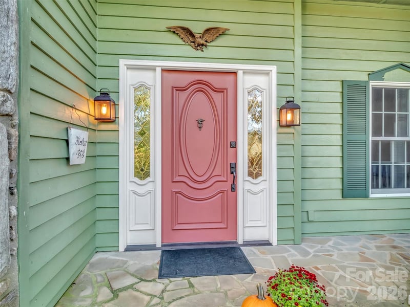 132 Aldersgate Rd, Waynesville, NC 28786