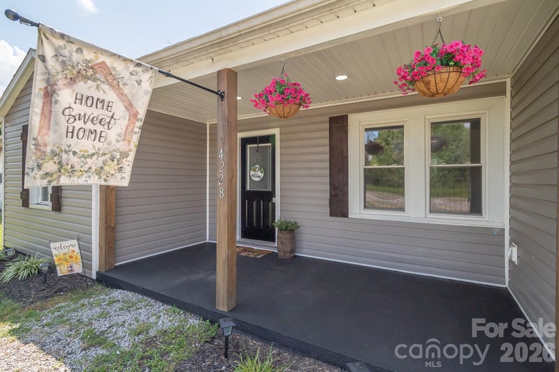 4228 Flat Creek Rd, Heath Springs, SC 29058