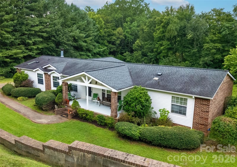 15 Windy Canyon Rd, Candler, NC 28715