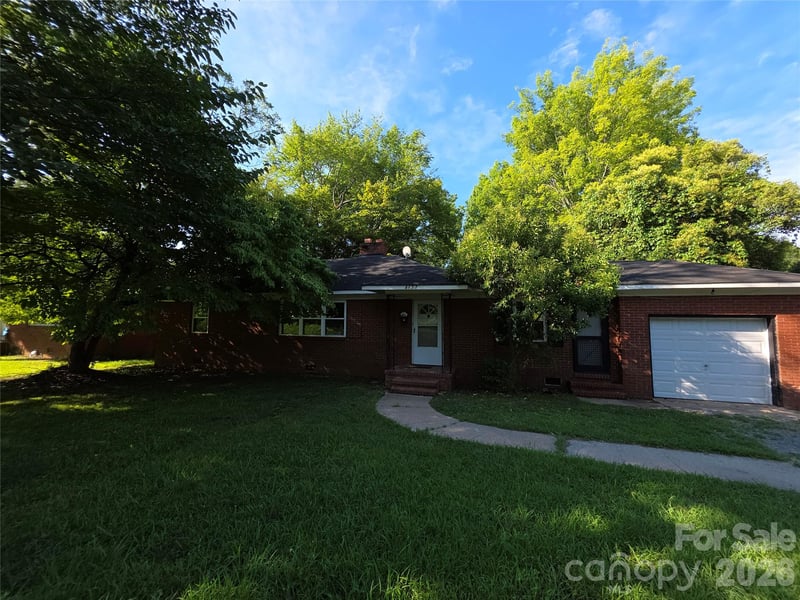4132 Central Ave, Charlotte, NC 28205