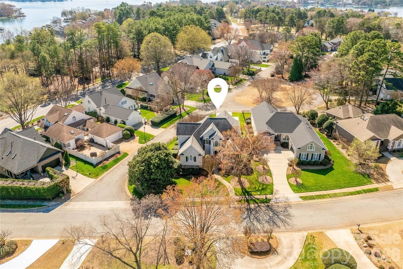 17318 Players Ridge Dr, Cornelius, NC 28031