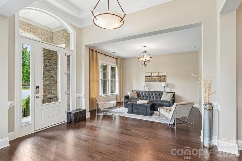 16521 Governors Club Ct, Charlotte, NC 28278