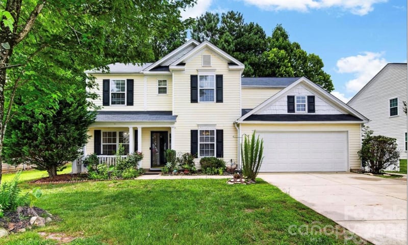 9833 Aventide Ln, Charlotte, NC 28215