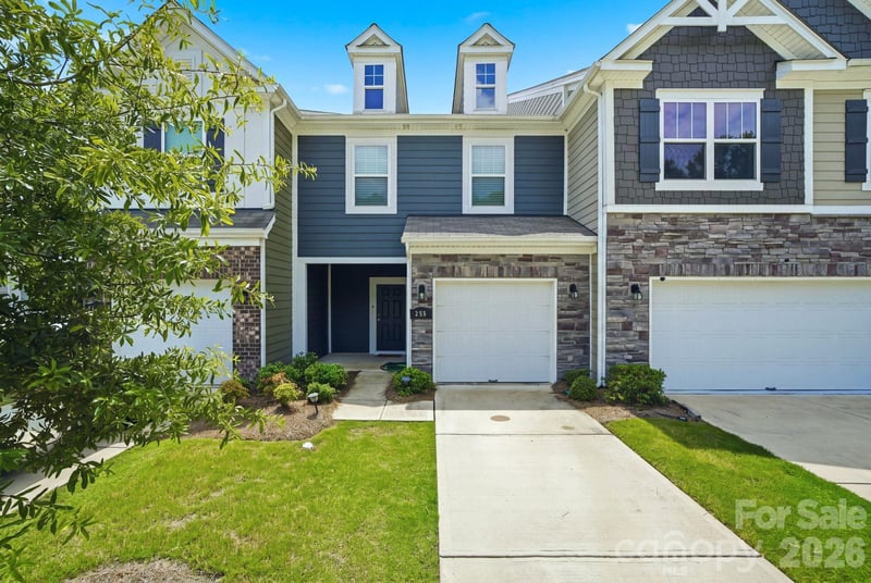 235 Quinn Rd, Matthews, NC 28104