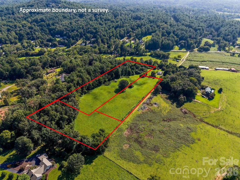 99999 Farm Hills Ln, Fletcher, NC 28732
