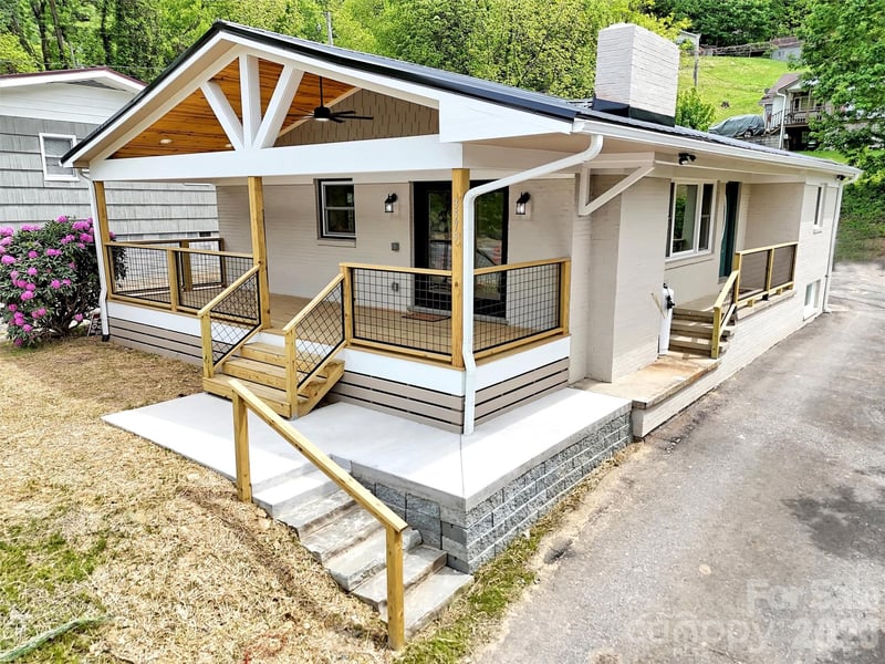 3575 Dellwood Rd, Waynesville, NC 28786