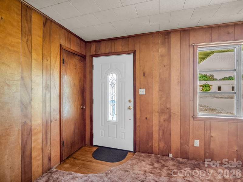 520 Pisgah Dr, Brevard, NC 28712