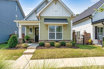 2011 Claybrook Ln, Denver, NC 28037