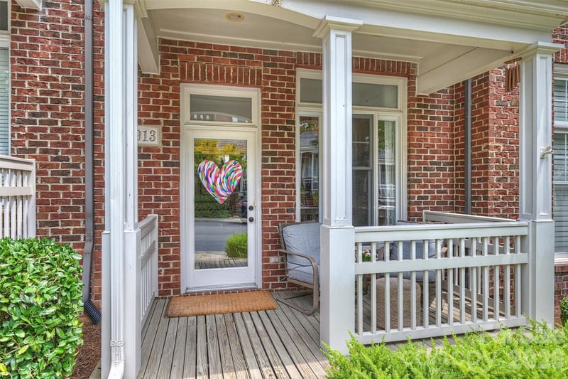 4913 South Hill View Dr, Charlotte, NC 28210