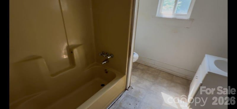 614 Saluda Rd, Chester, SC 29706
