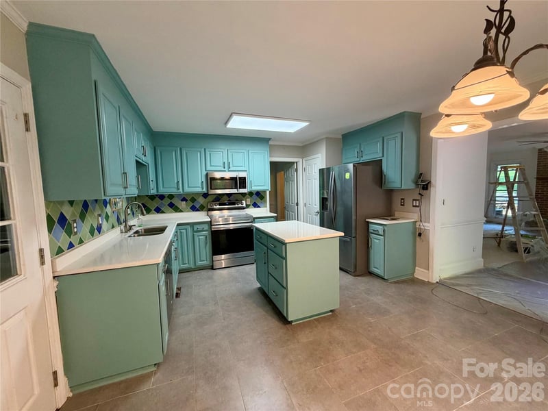 5424 Gristmill Ln, Charlotte, NC 28227