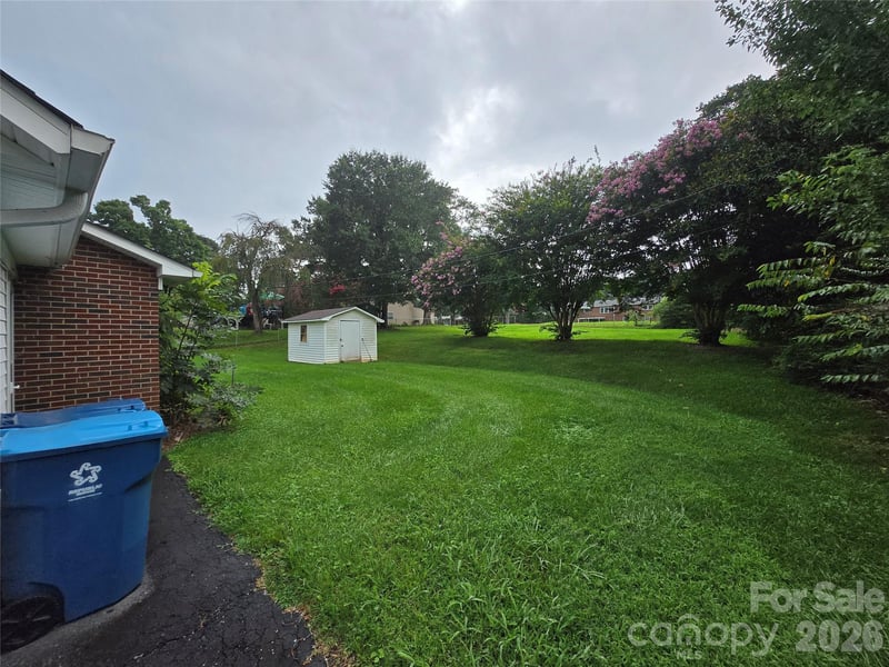1326 26th St, Hickory, NC 28602