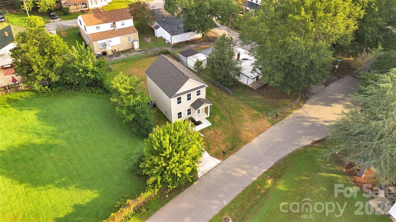 1510 Beechwood Dr, Gastonia, NC 28052
