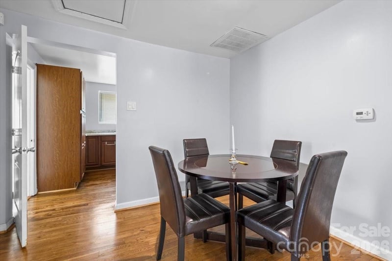 409 Toddville Rd, Charlotte, NC 28214