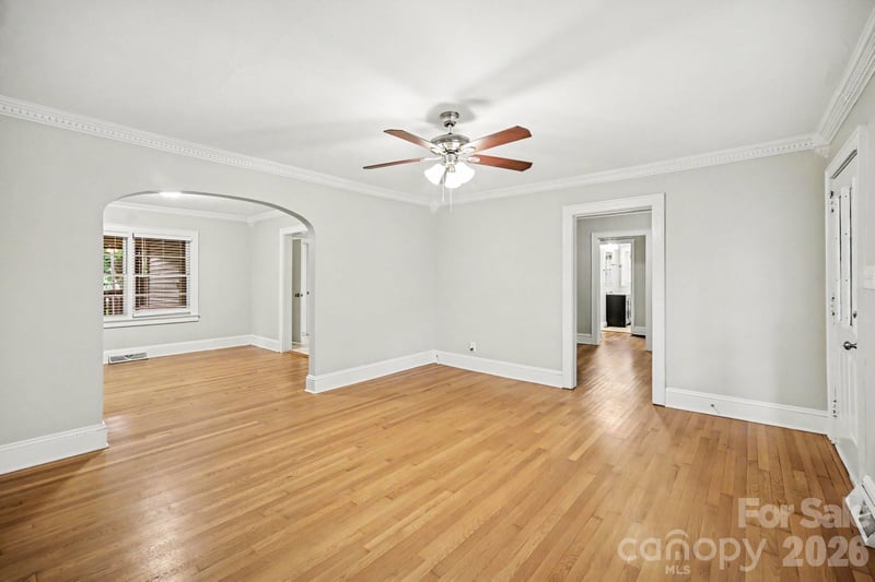 704 1st Avenue Pl, Conover, NC 28613