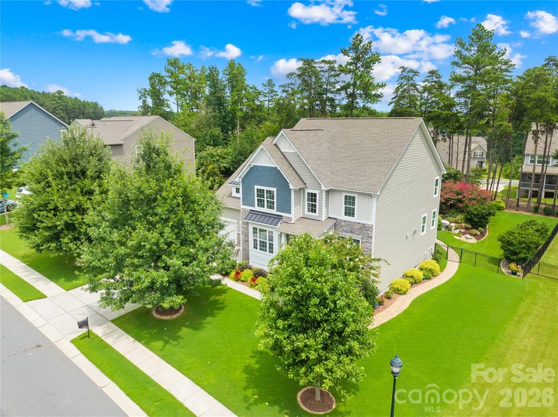13522 Hyperion Hills Ln, Charlotte, NC 28278