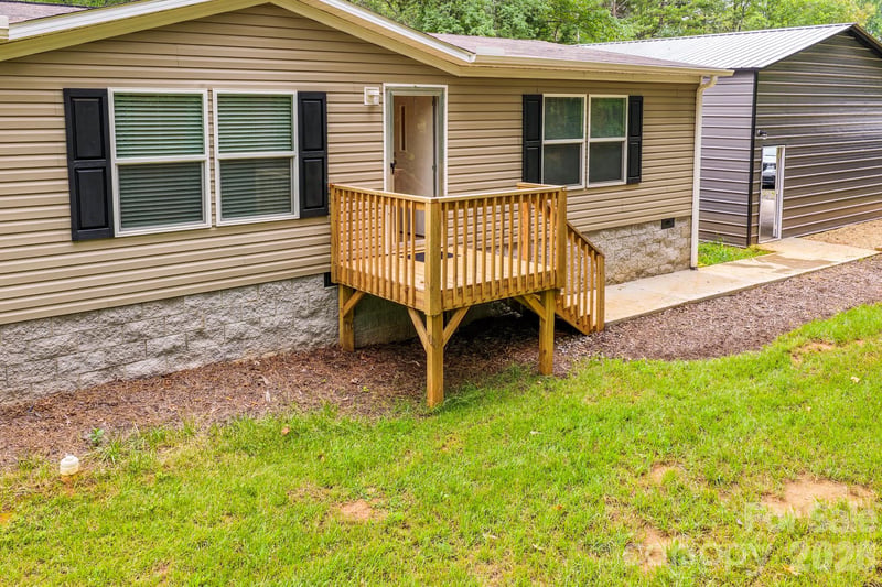 1496 Rock Spring Rd, Mill Spring, NC 28756