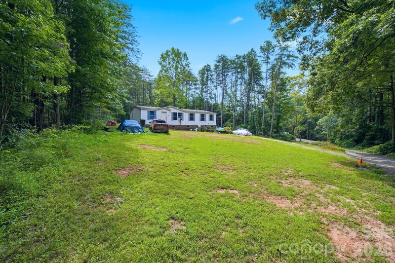 1039 Monterey Dr, Iron Station, NC 28080