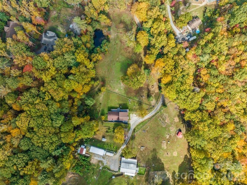 540 Duncan Creek Rd, Fletcher, NC 28732