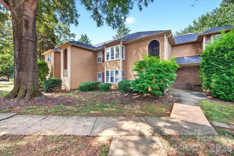 3220 Selwyn Farms Ln #5, Charlotte, NC 28209