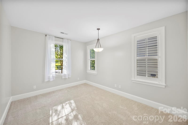 8624 Robbins Crescent Dr, Cornelius, NC 28031