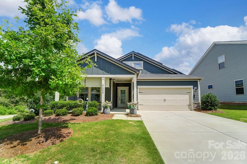 5609 Lavaux Ct, Charlotte, NC 28214