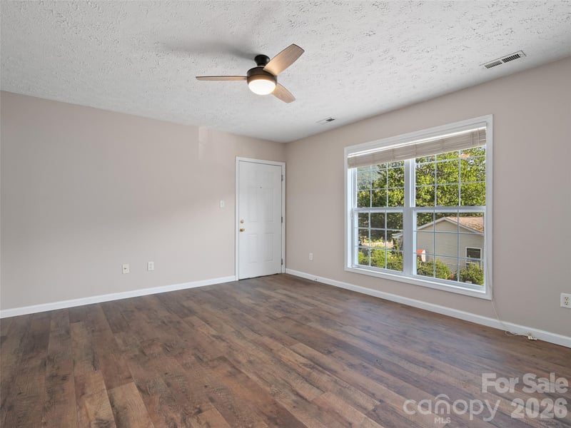 237 Camelot Dr #B, Waynesville, NC 28786