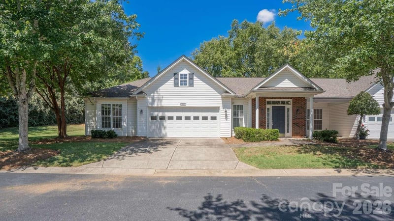 10305 Flat Stone Rd, Charlotte, NC 28213