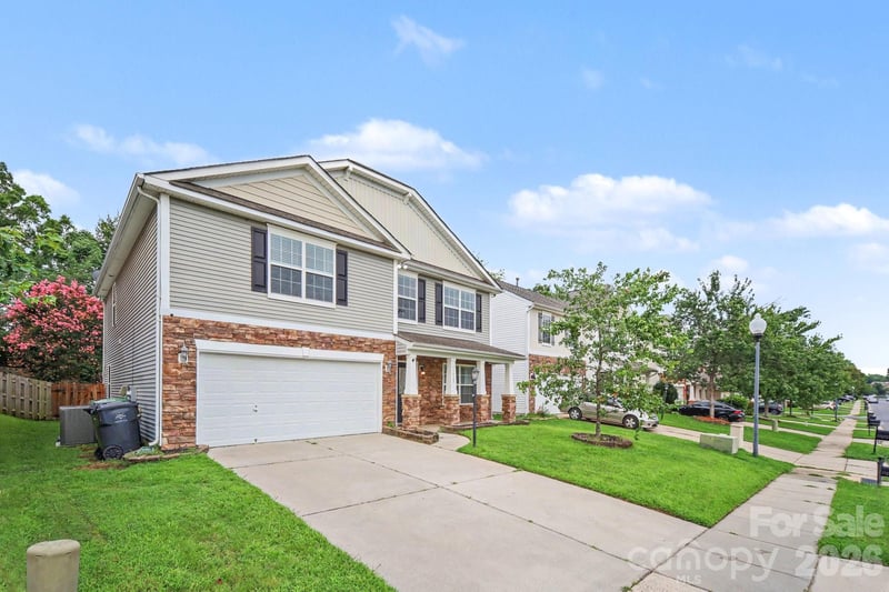 13827 Allison Forest Trl, Charlotte, NC 28278